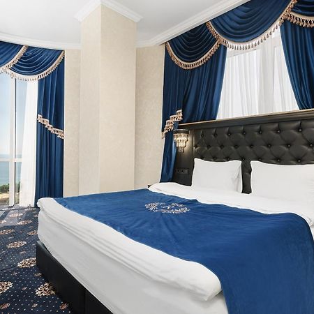 Arcadia Plaza Apartments Odesa Exterior photo
